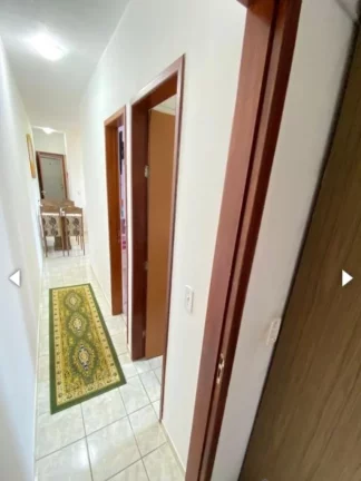Imagem Apartamento segundo andar de escada 2 quartos sala cozinha 01 banheiro uma vaga de garagem e area gourmet