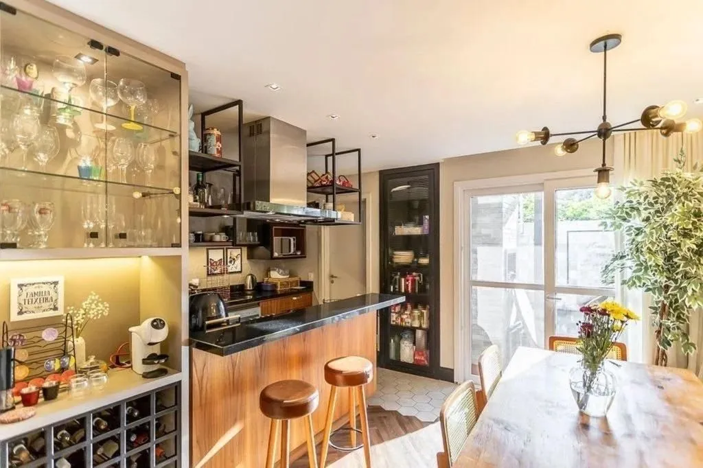 Imagem Casa com 3 dormitórios com suíte master em condomínio de alto padrão
