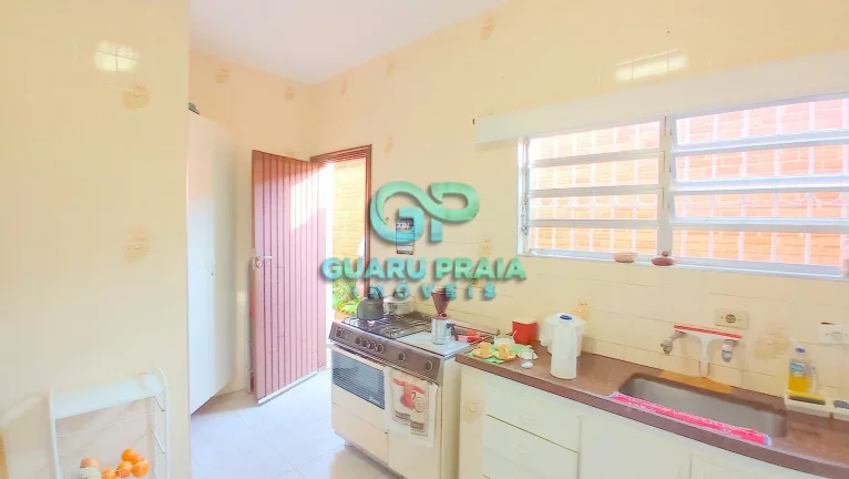 Imagem Casa com piscina em rua fechada