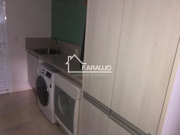 Imagem Casa em Condomínio à venda em Villa dos Inglezes com 314m² 3 suítes, 4 vagas