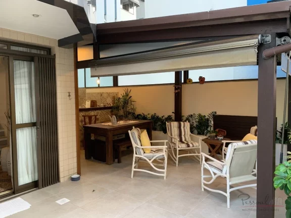 Imagem Apartamento com 4 quartos sendo 2 suites, 2 vagas a poucos passos dos Colégios Catarinense e Menino...