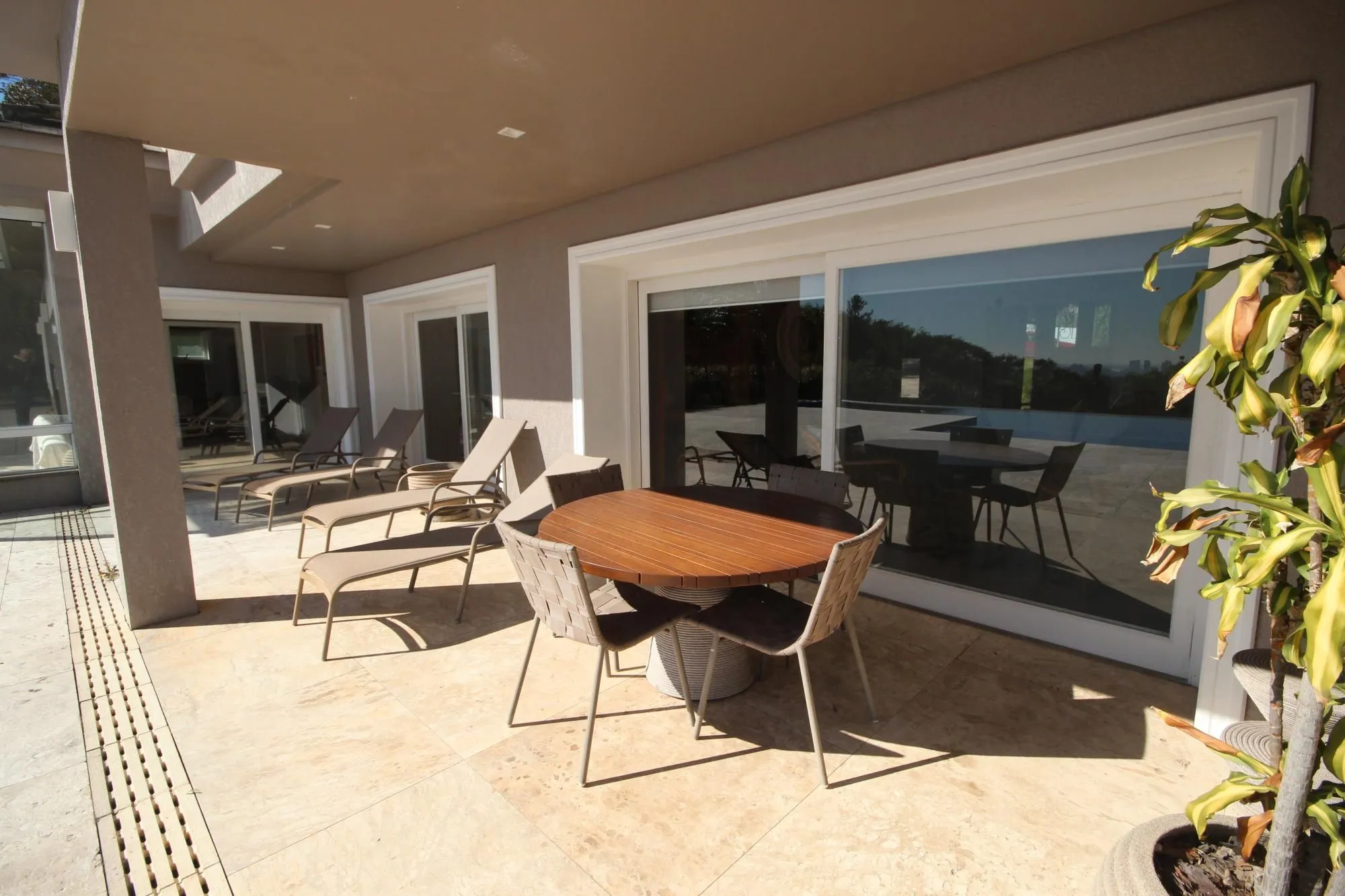 Imagem Casa Alto Padrão em Condomínio Fechado - 4 Suítes, Vista Panorâmica