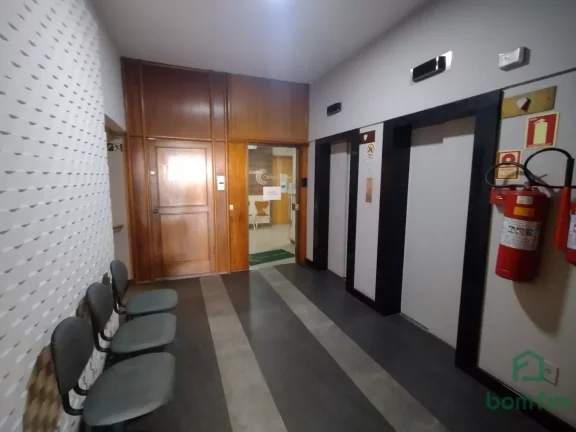 Imagem Alugo apto 1 dorm. mobiliado, em frente a Santa Casa - Bairro Bom Fim - Porto Alegre/RS.