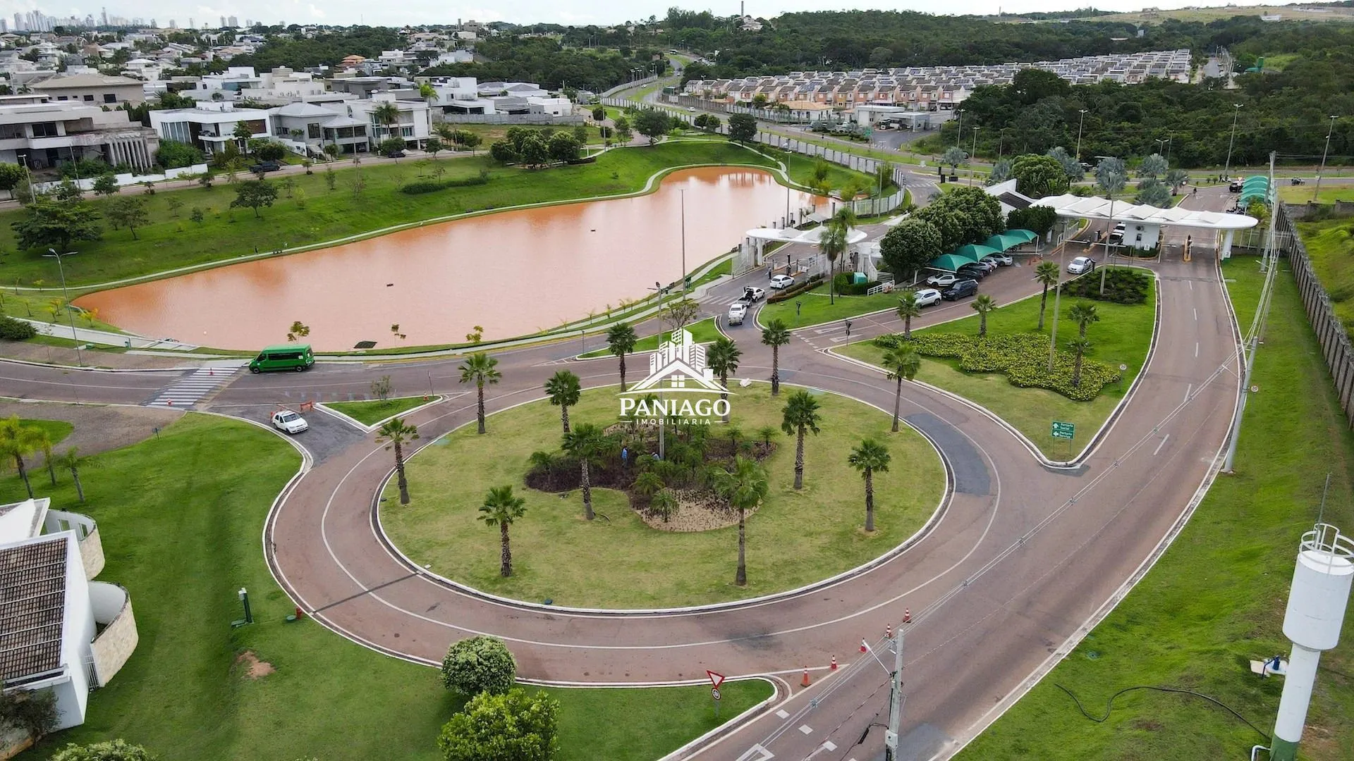 Imagem Lote de Esquina à Venda no Condomínio Florais dos Lagos em Cuiabá/MT