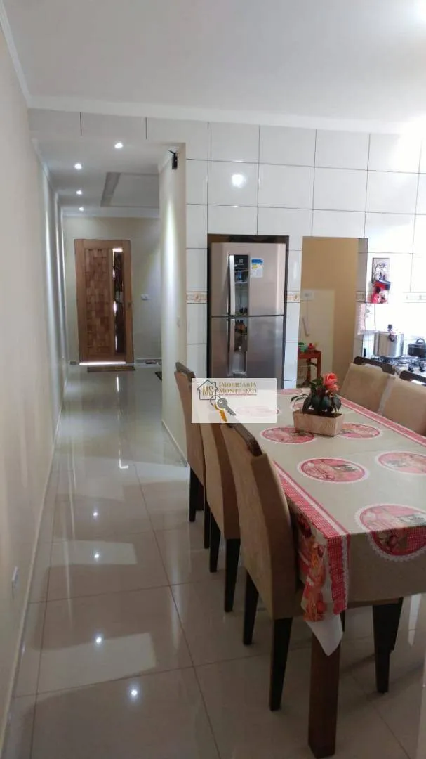 Imagem Sobrado com 4 dormitórios à venda, 190 m² por R$ 530.000,00 - Cidade Soberana - Guarulhos/SP