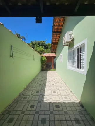 Imagem Casa para Venda em Itanhaém, Jamaica (Praia), 3 dormitórios, 1 suíte, 1 banheiro, 3 vagas