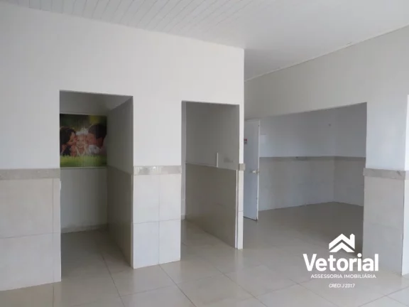 Foto do imóvel Oportunidade de Locação: Ponto Comercial com Salas, 1 Banheiro e 82m² no Centro de Barreiras-BA!