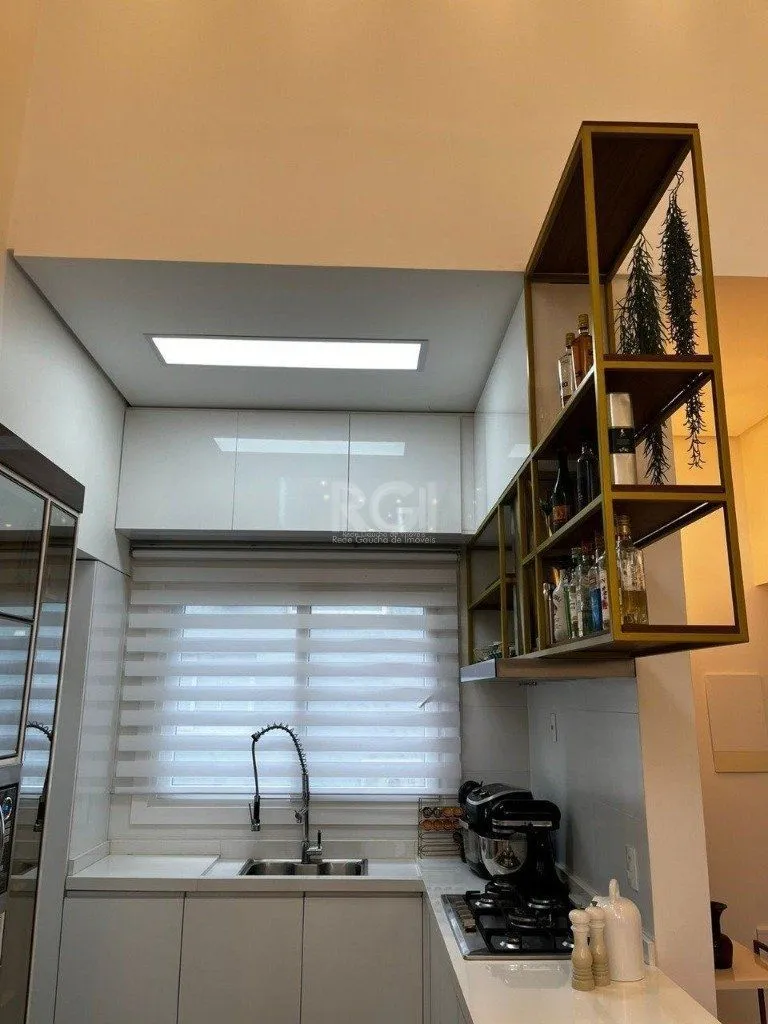 Imagem EXCELENTE APARTAMENTO COM 2 DORMITÓRIOS, 2 SUÍTES, 1 BANHEIRO E 2 VAGAS DE GARAGEM.