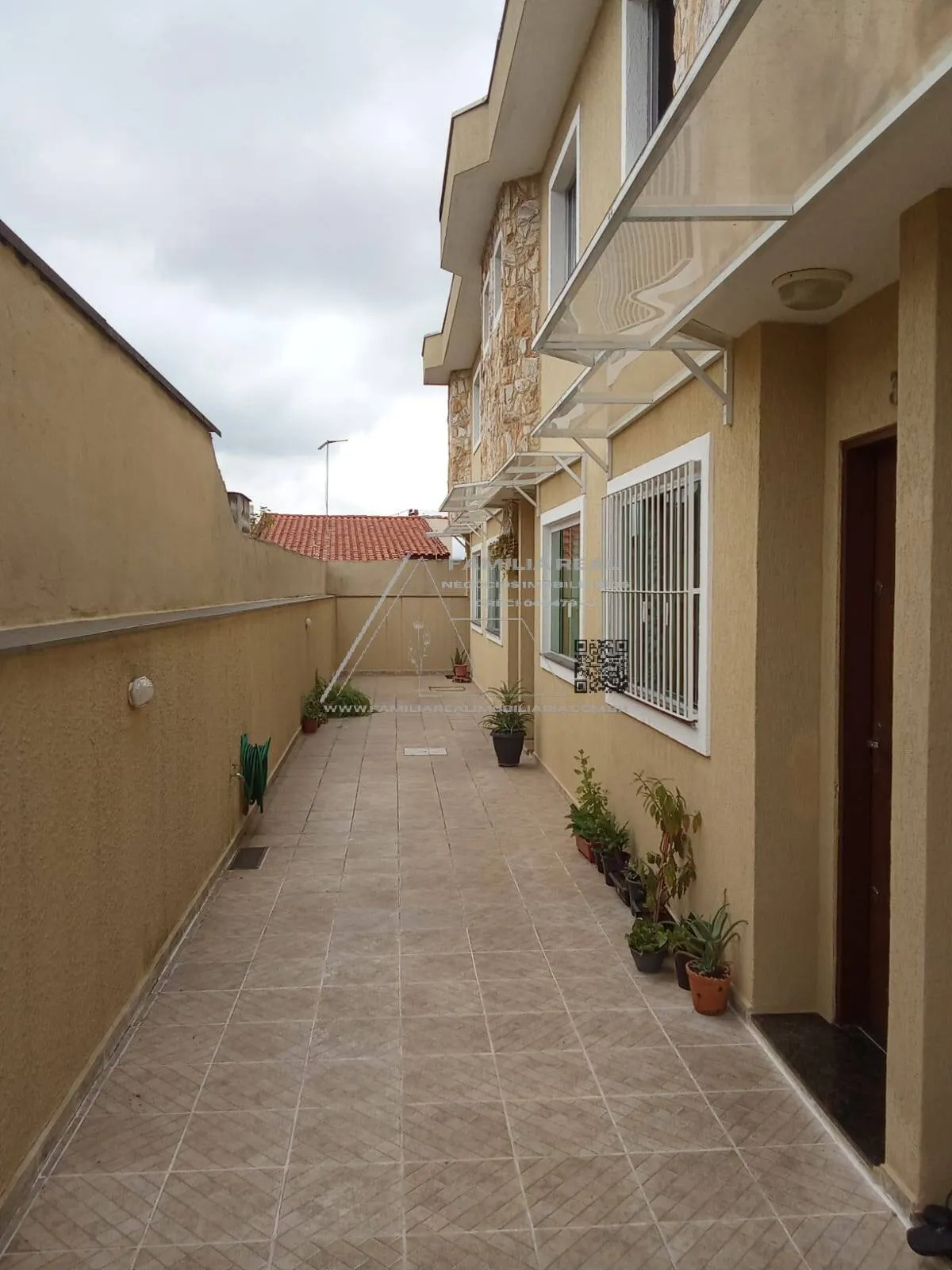 Imagem Sobrado em Condomínio Residencial, à Venda, na Cidade Lider, com 02 Dormitórios, sendo 02 Suítes, com 01 Vaga de Garagem