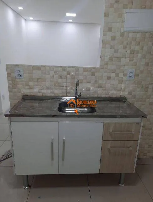 Imagem Apartamento com 2 dormitórios à venda, 43 m² por R$ 260.000,00 - Água Chata - Guarulhos/SP