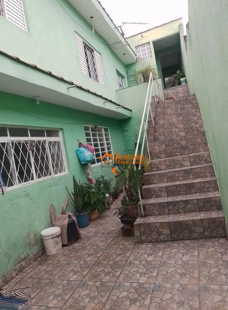 Imagem Sobrado com 3 dormitórios à venda, 210 m² por R$ 270.000 - Morros - Guarulhos/SP