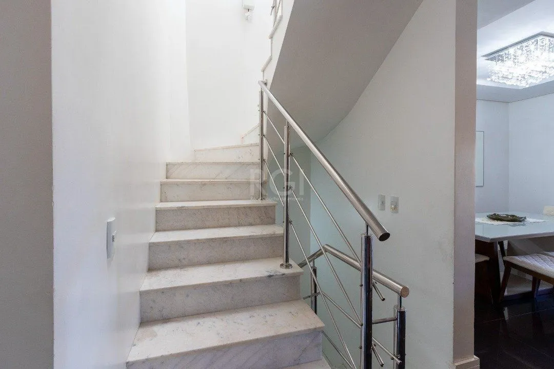 Imagem Casa Condominio para Venda - 245.29m², 3 dormitórios, sendo 1 suites, 2 vagas - Pedra Redonda
