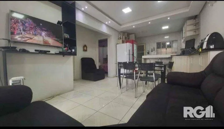 Imagem Casa à venda na Avenida Professor Oscar Pereira, com 3 dormitórios