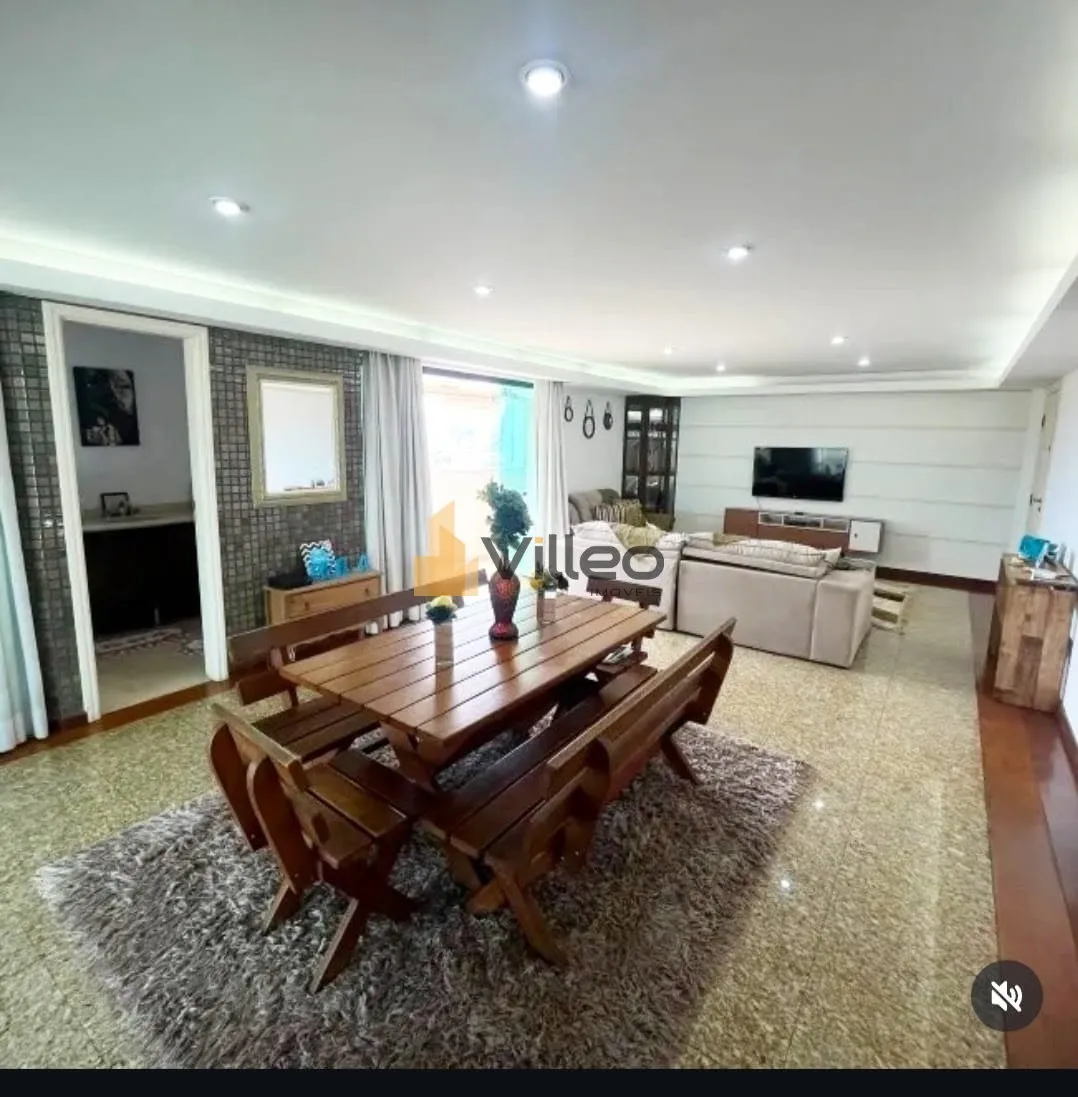 Imagem Apresentamos este elegante apartamento duplex no Edifício Mônaco, localizado no coração de Soroc...