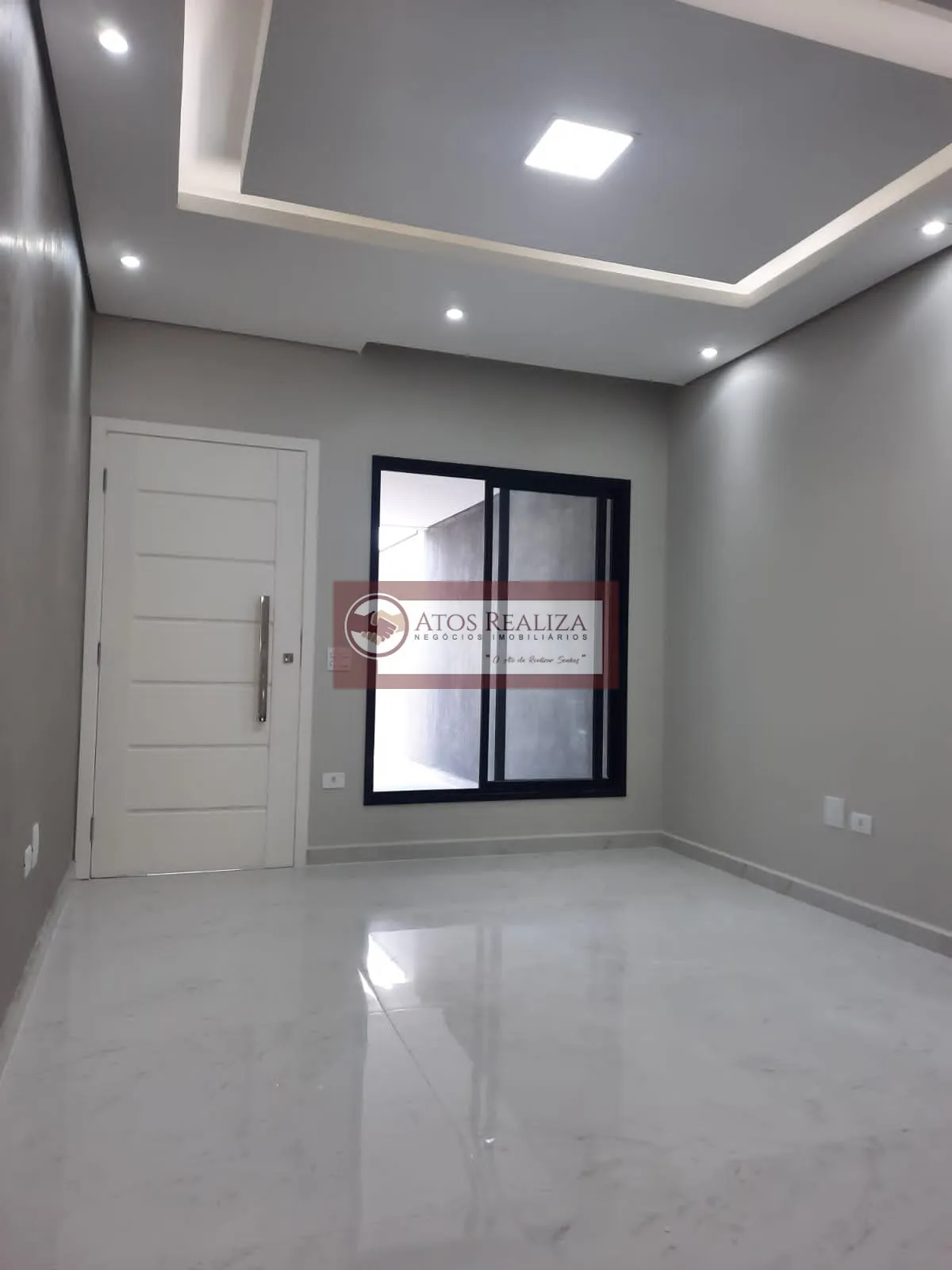 Imagem Vendo Oportunidade na região de Marajoara. Vendo 3 Lindos Novos Sobrados em Campo Grande Região de Marajoara, 120m2 de Área útil, São 3 Dormitórios, 1 Suíte, Escritório, 2 Vagas, Cozinha integrada a Churrasqueira, Rua sem Saída, fechada e restrita aos mor