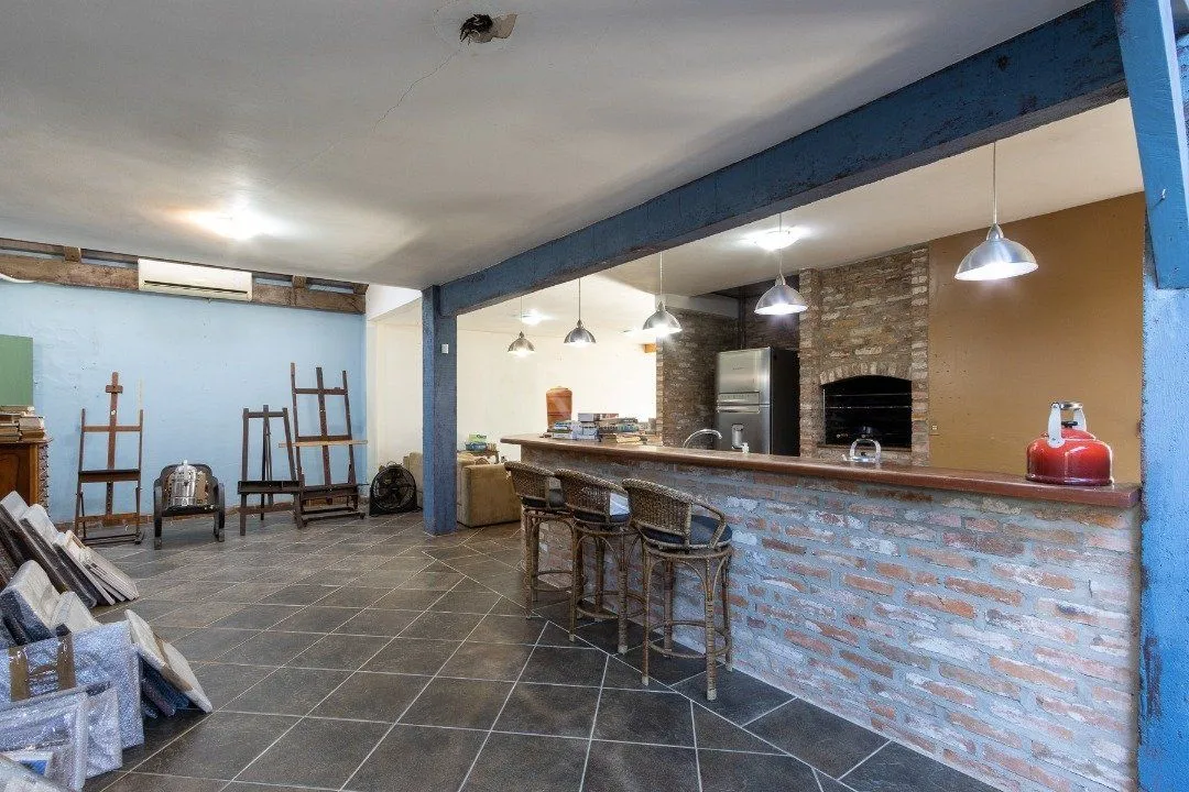 Imagem Casa para Venda - 244m², 3 dormitórios, sendo 1 suites, 2 vagas - Guarujá