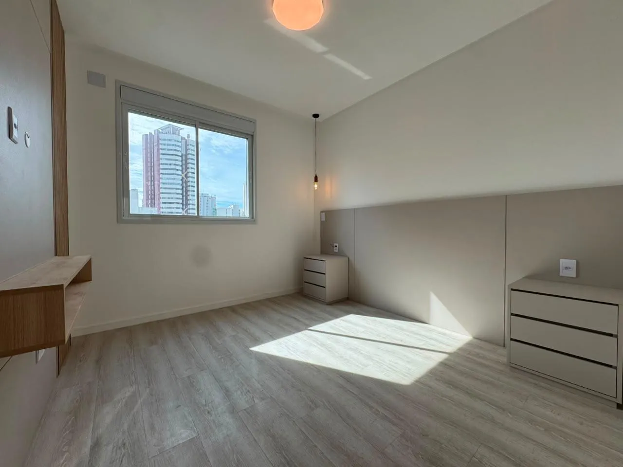 Imagem Apartamento com vista para o mar à venda com 142.65m2 por R$ 3.520.000,00