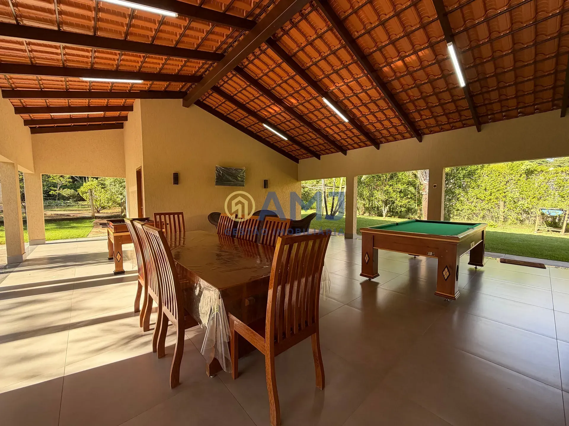 Imagem CHÁCARA À VENDA NO CONDOMÍNIO COUNTRYVILLE - HIDROLÂNDIA/GO