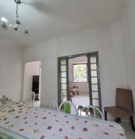 Imagem Casa de 4 dormitórios, 2 banheiros para venda pronta para morar no bairro Partenon em Porto Alegre/RS.