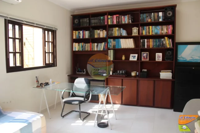 Imagem Linda Casa 06 Dormitorios ( sendo 02 suites ) Pereque Açú