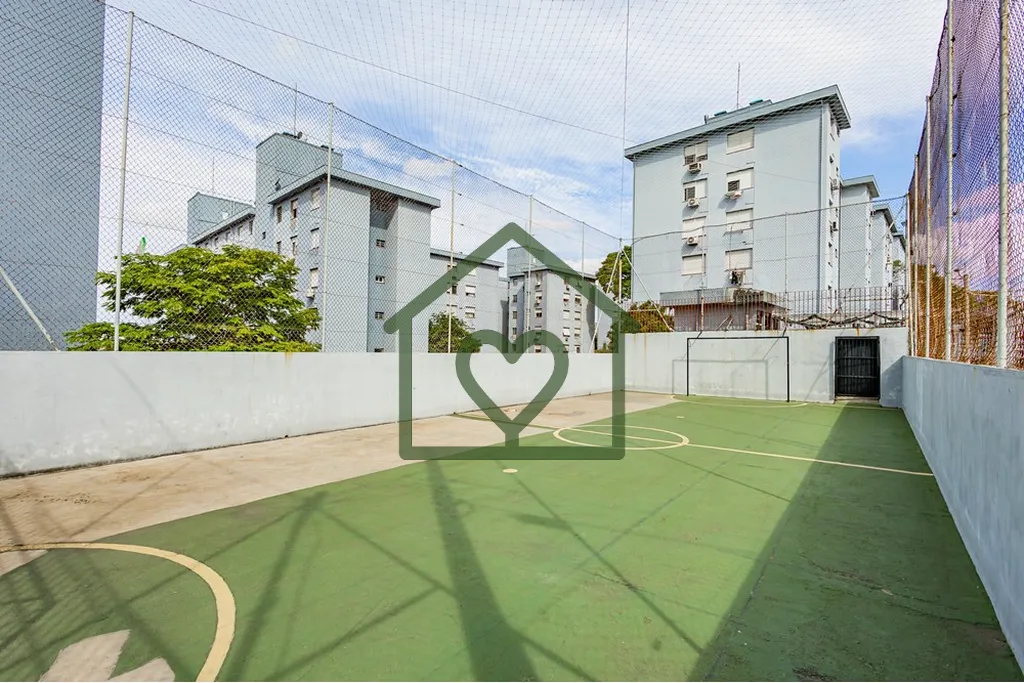 Imagem Descubra o seu novo lar no coração de Porto Alegre. Este aconchegante apartamento está localizado...