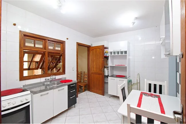 Imagem Casa para venda no bairro Medianeira em Porto Alegre