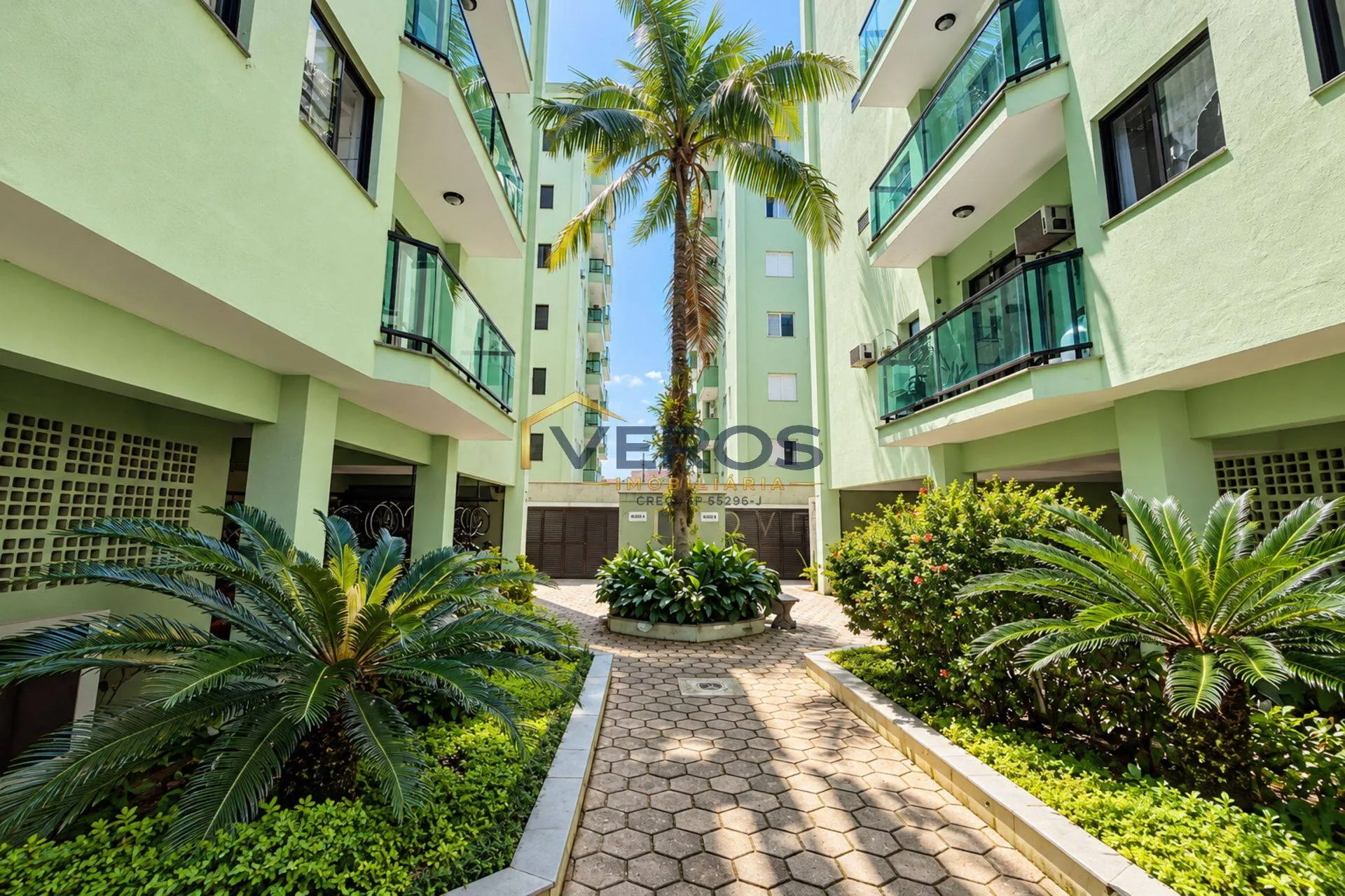 Imagem Apartamento a venda com 02 quartos, sendo 01 suíte na Martim de Sá Caragua