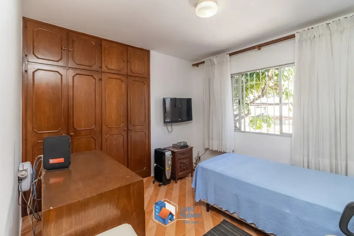 Imagem Sobrado para venda em Planalto Paulista com 3 quartos, sendo 3 suítes, 257m²