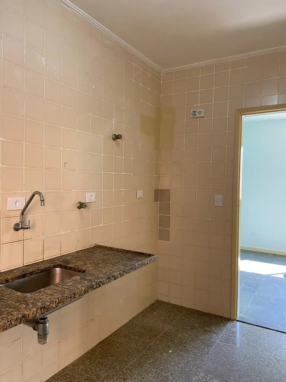 Imagem TROCO LINDO APARTAMENTO NO GUARUJA-CIDADE ATLANTICA-SP
