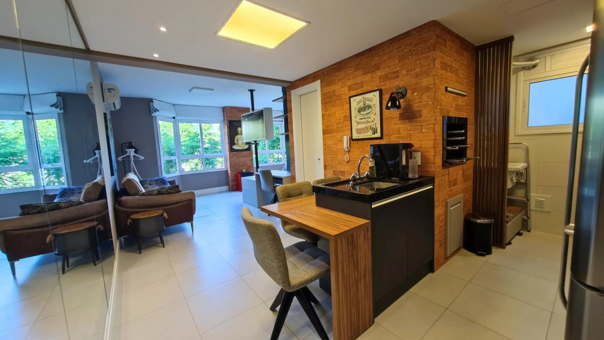 Imagem Apartamento no Centro Histórico de Porto Alegre Mobiliado