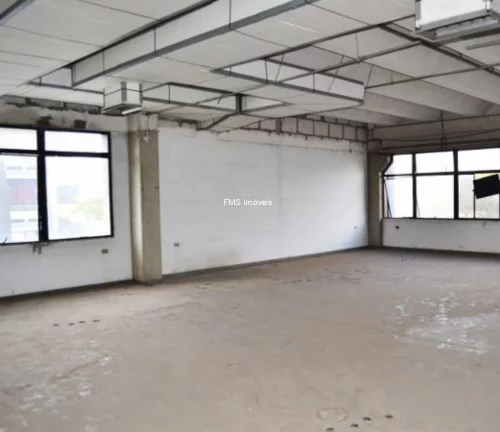 Imagem Terreno com 2 imóveis comerciais para locação ou venda na Vl. Leopoldina.