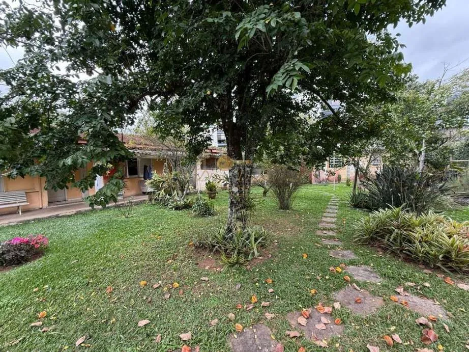 Imagem Casa para Venda em Teresópolis / RJ no bairro Araras