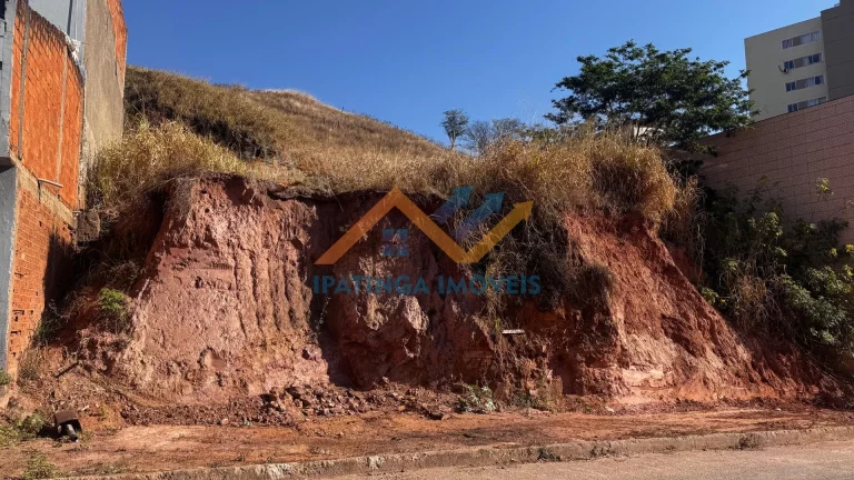 Imagem Terreno de aproximadamente 1.197m² à venda no bairro Veneza – Ipatinga
