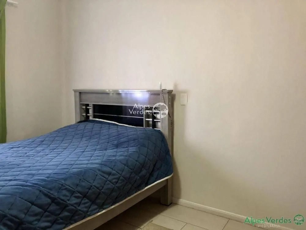 Imagem Vende-se uma linda casa na Várzea Grande - Gramado