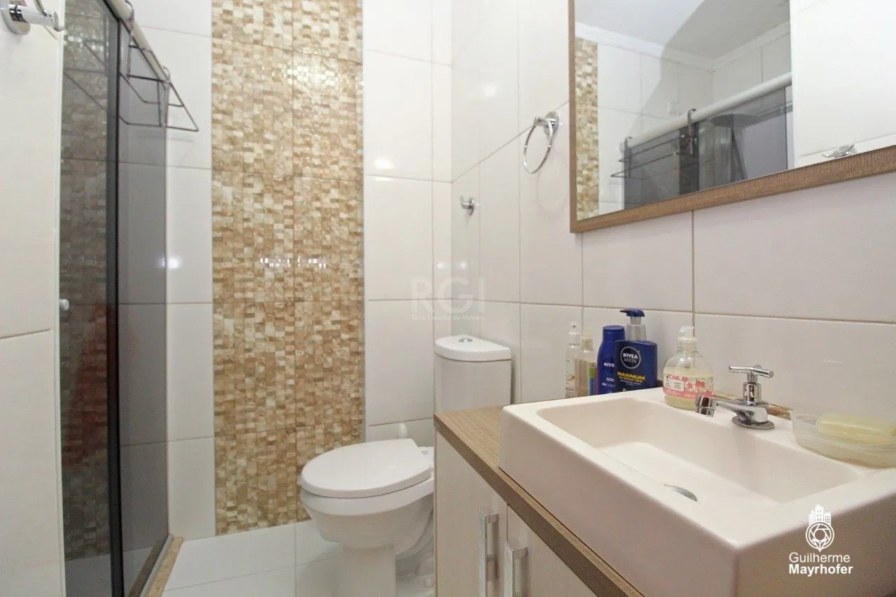 Imagem Apartamento de dois quartos e uma vaga de garagem no bairro Tristeza em Porto Alegre