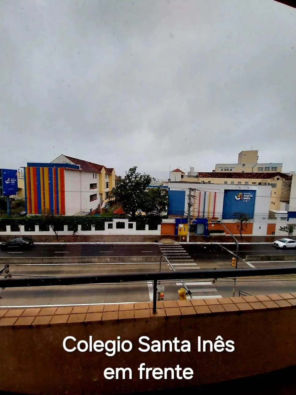 Imagem Apartamento com 03 quartos e 02 banheiros no Bairro Petrópolis