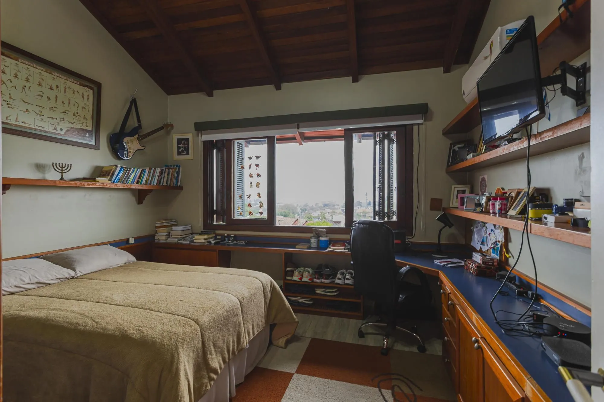 Imagem Casa semi-mobiliada na Vila Assunção com vista deslumbrante para o Guaíba e Veleiros do Sul