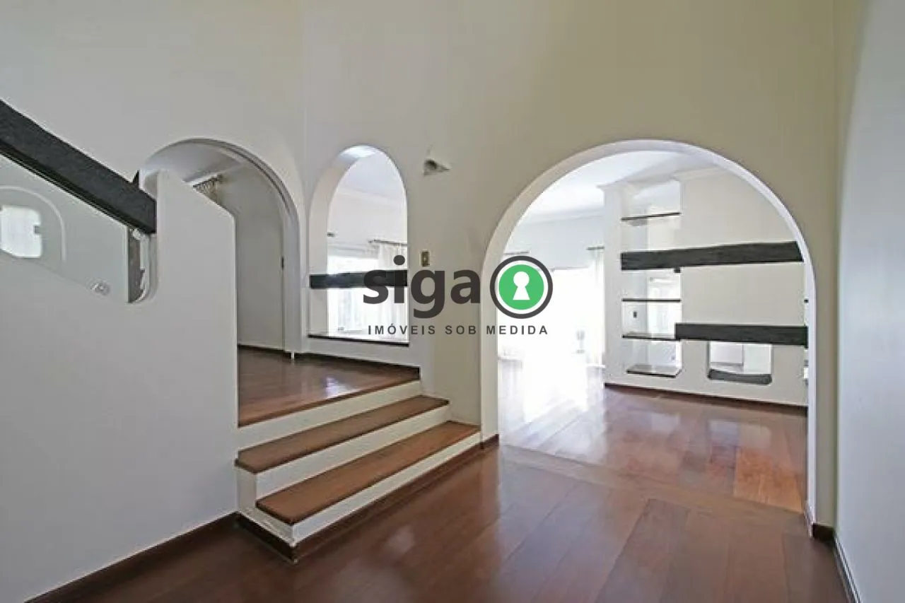 Imagem Casa á Venda no Jardim Marajoara - 450m², 3 quartos, 6 vagas
