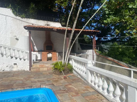 Imagem Casa com vista para o mar a venda com 6 dormitórios, piscina, área gourmet
