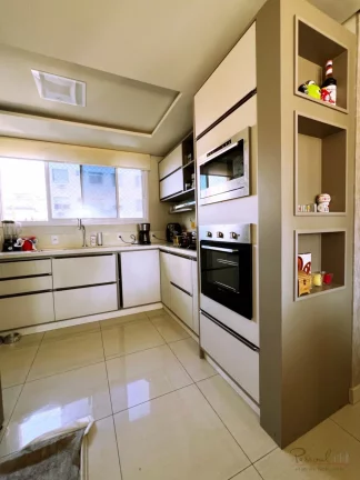Imagem Apartamento com 3 quartos, 2 vagas e lazer com piscina a poucos metros do Hippo.  Localizado em fre...