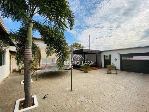 Imagem Casa à venda / Três Poderes.