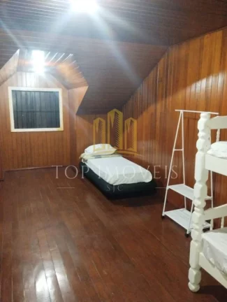 Imagem Belissima Casa Estilo Suiço 203m² 4 Dormitórios 2 Banheiros em Campos do Jordão
