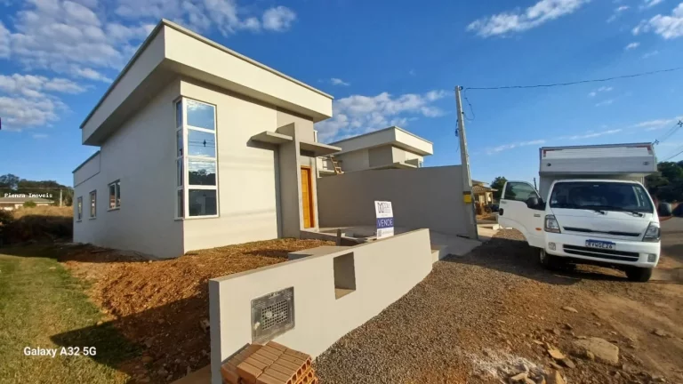 Imagem Casa Geminada para Venda em Concórdia, Vila Jacob Biezus, 2 dormitórios, 1 suíte, 1 banheiro, 1 vaga