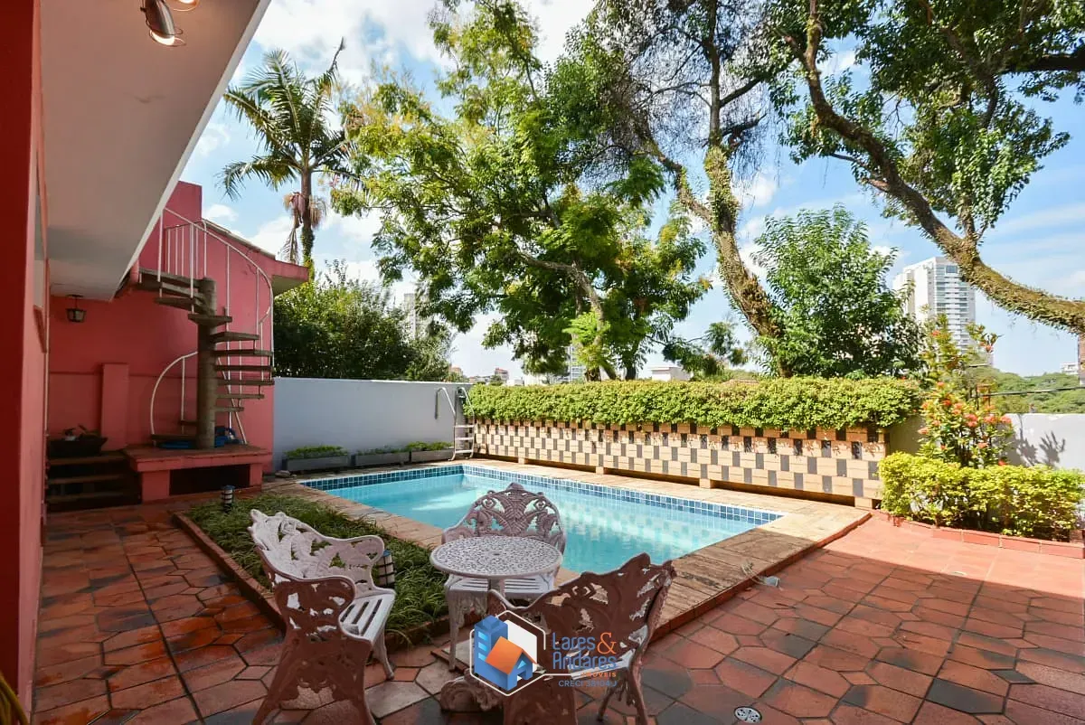 Imagem Casa para venda em Jardim da Glória com 3 quartos, sendo 1 suíte, 250m²