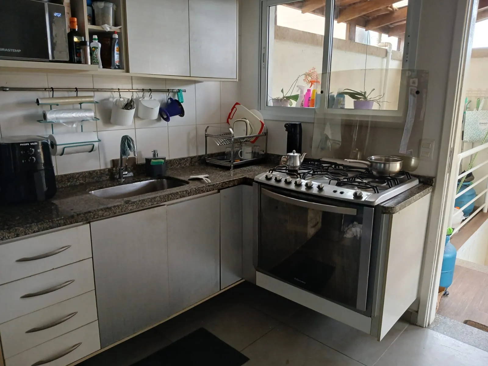Imagem VENDO LINDO CASA EM CONDOMINIO FECHADO NO BAIRRO CAMPO GRANDE! (ZONA SUL)