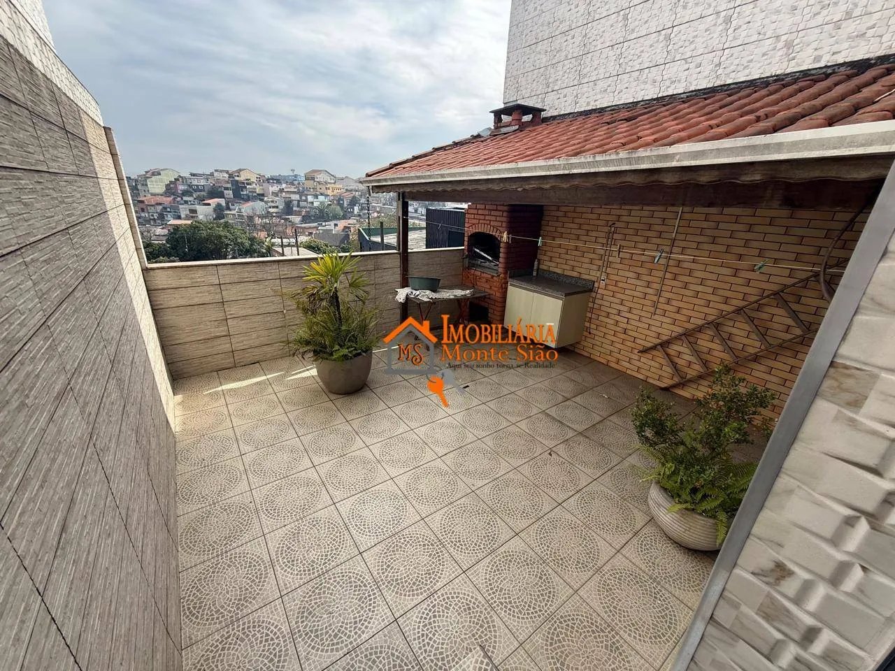 Imagem Sobrado com 3 dormitórios à venda, 220 m² por R$ 630.000,00 - Jardim Angélica - Guarulhos/SP