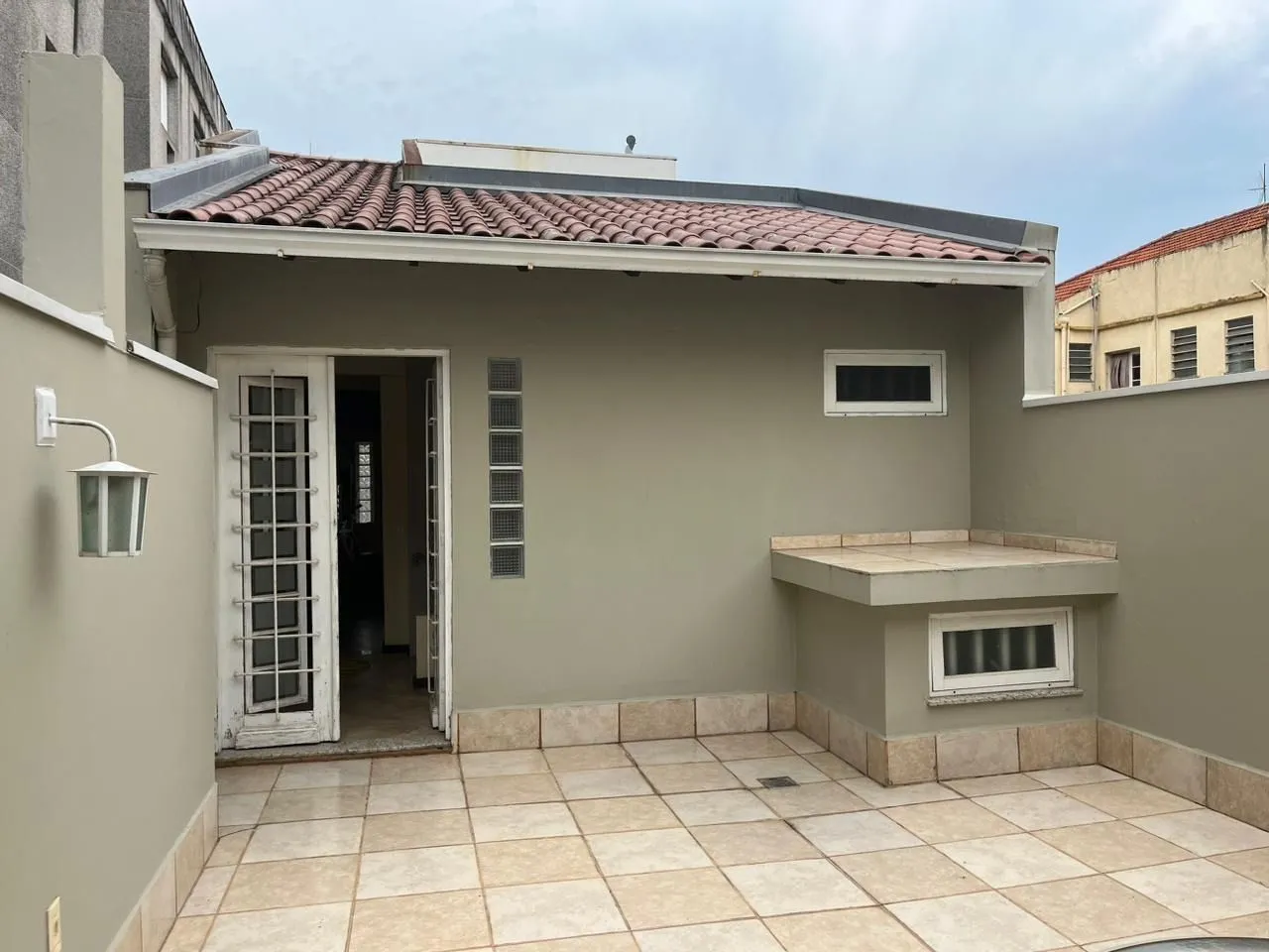 Imagem Casa para Venda - 350m², 2 dormitórios, sendo 2 suites, 2 vagas - Centro Histórico