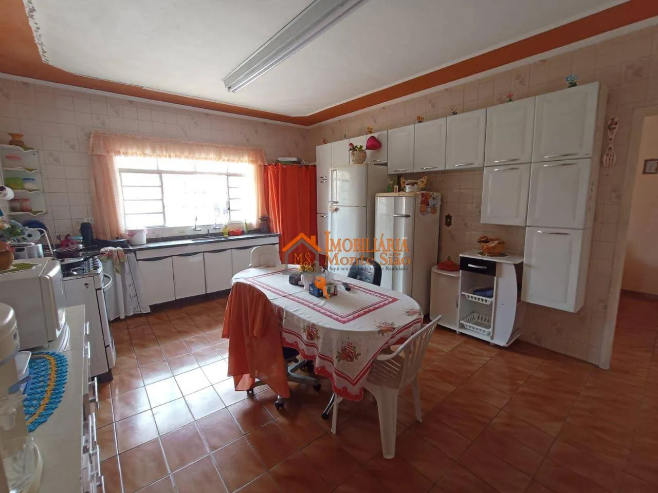 Imagem Sobrado com 3 dormitórios à venda, 250 m² por R$ 850.000,00 - Parque Continental - Guarulhos/SP