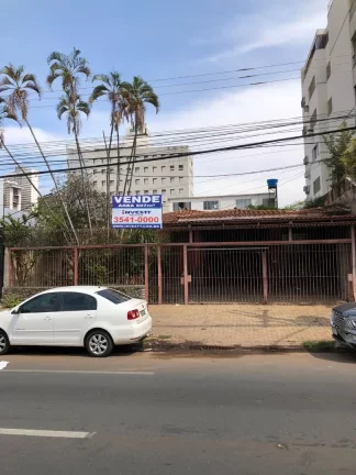 Imagem Casa com ponto comercial à venda no Setor Marista - Goiânia/GO