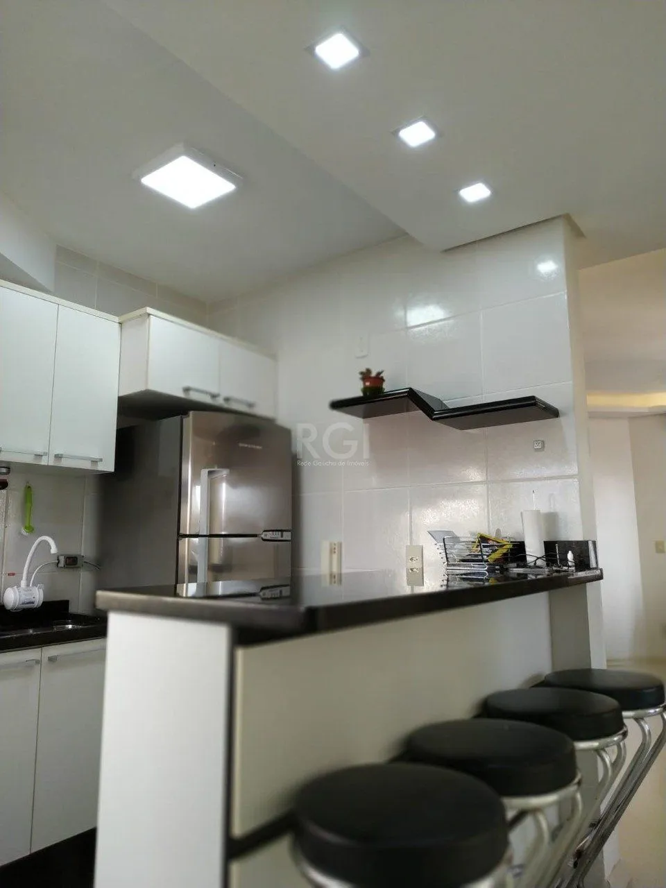 Imagem Apartamento para Venda - 61.06m², 2 dormitórios, 1 vaga - Teresópolis, Poa